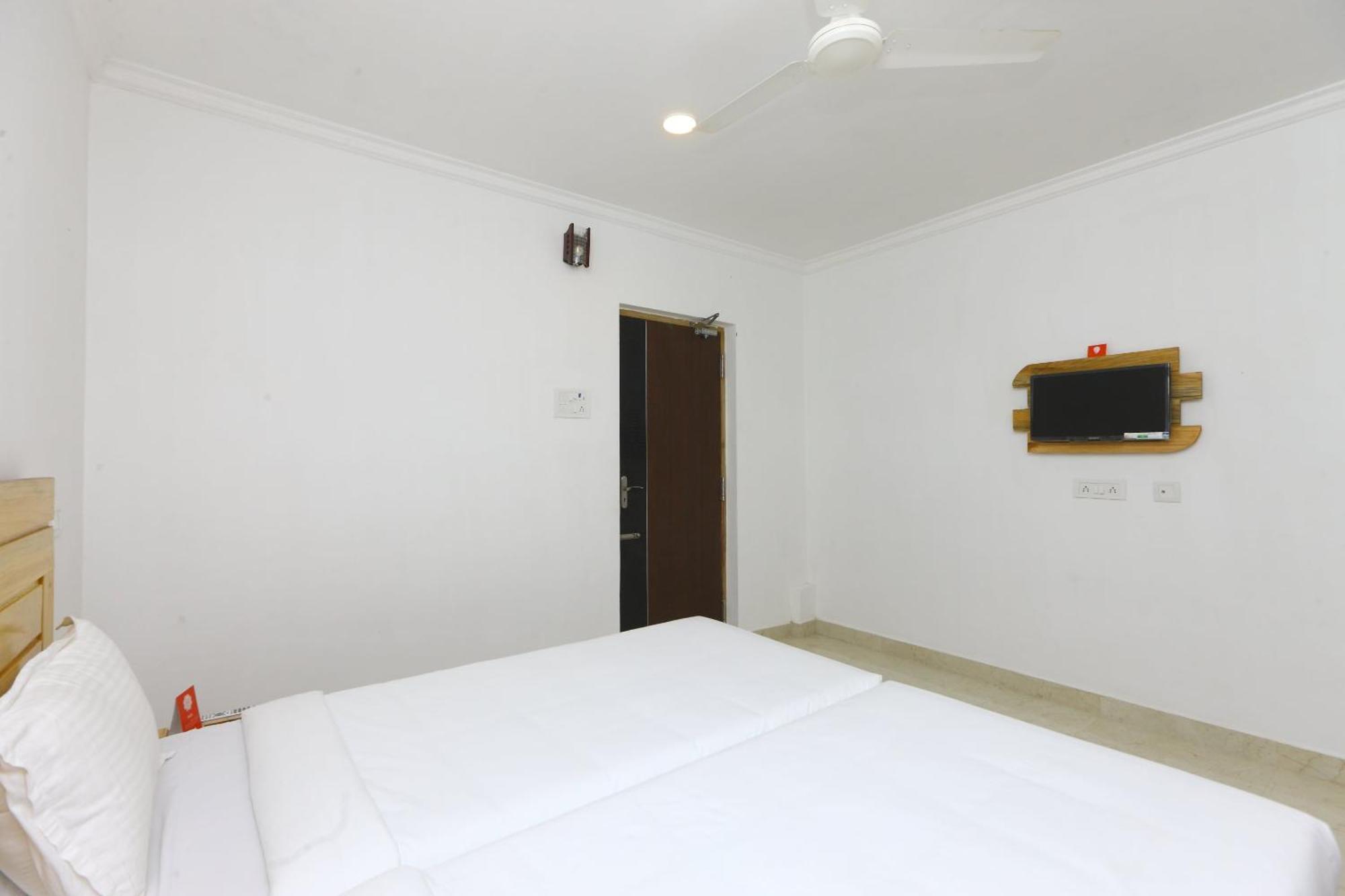 Hotel O Sri Bkm Guest House Chennai Exterior photo